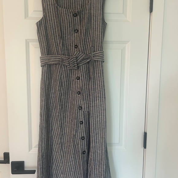 Banana Republic linen dress - Picture 2 of 3